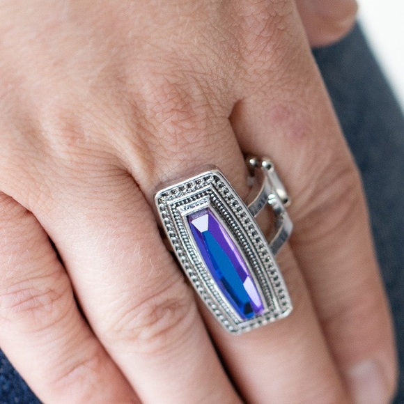 Luminary Luster - Blue Ring - Picture 3 of 3